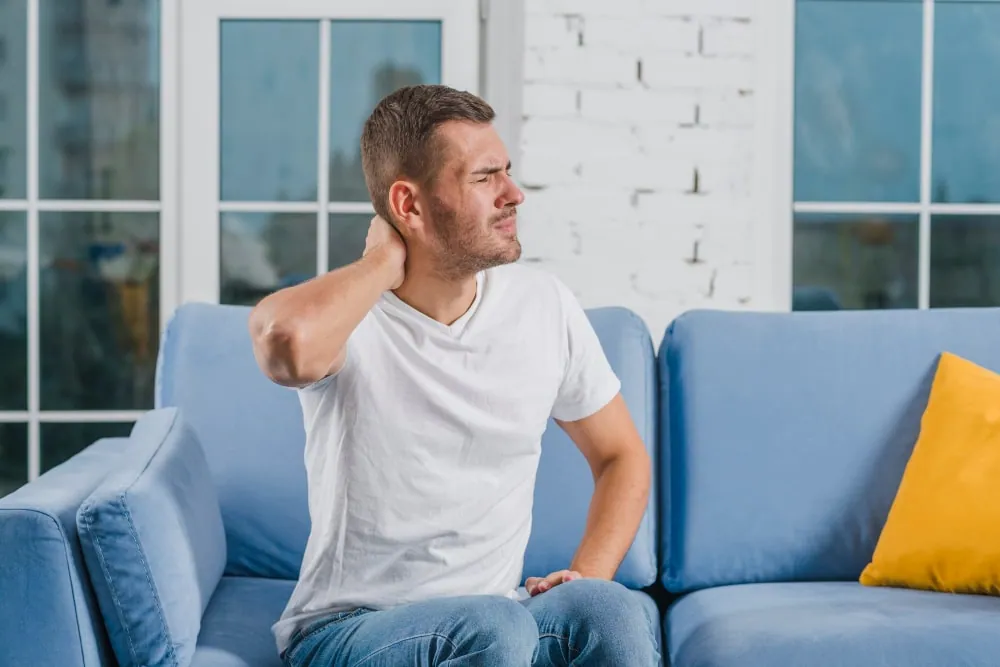 How to Get Rid of a Stiff Neck: Expert Tips and Therapeutic Solutions
